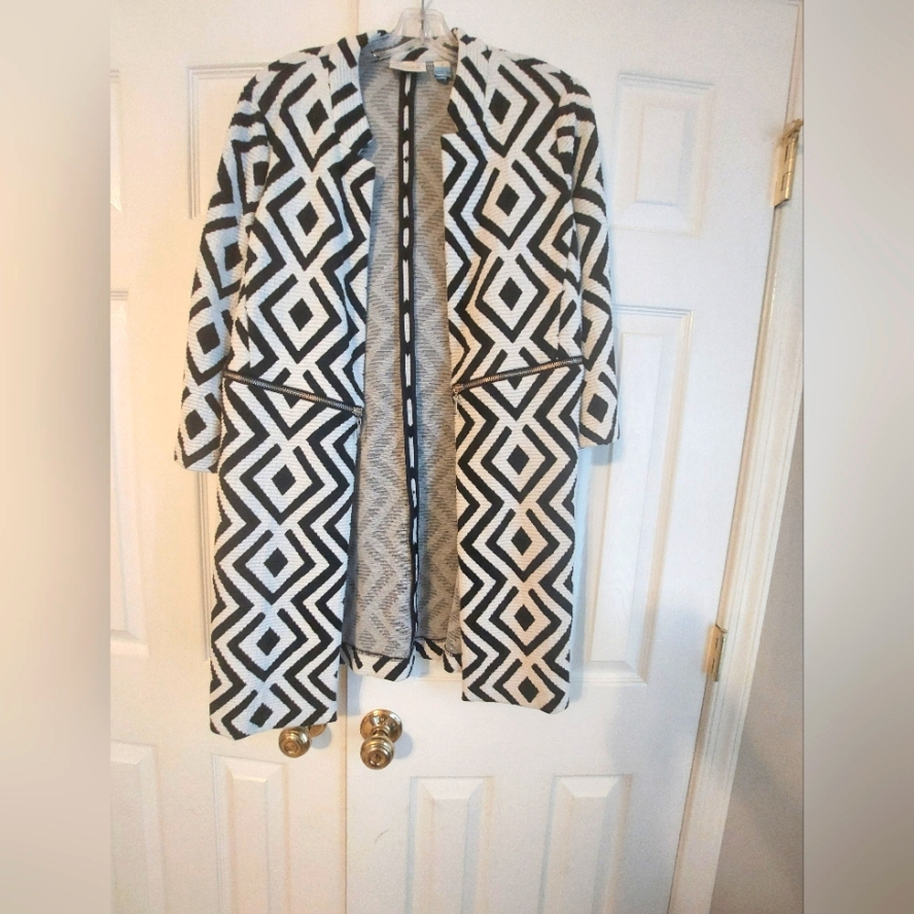 Chico's Geometric Black and White Open Cardigan